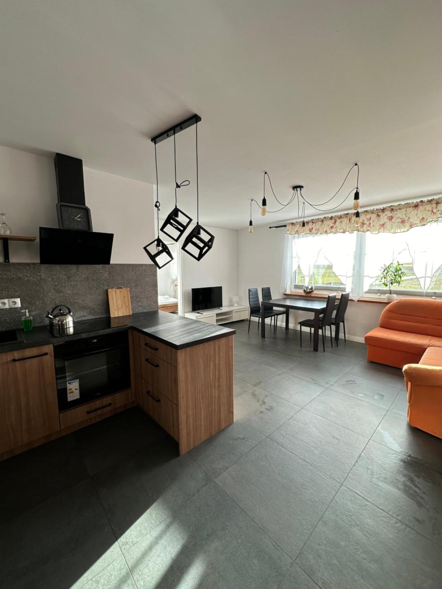 Apartamenty Czerwona Stodola Kłodzko Esterno foto