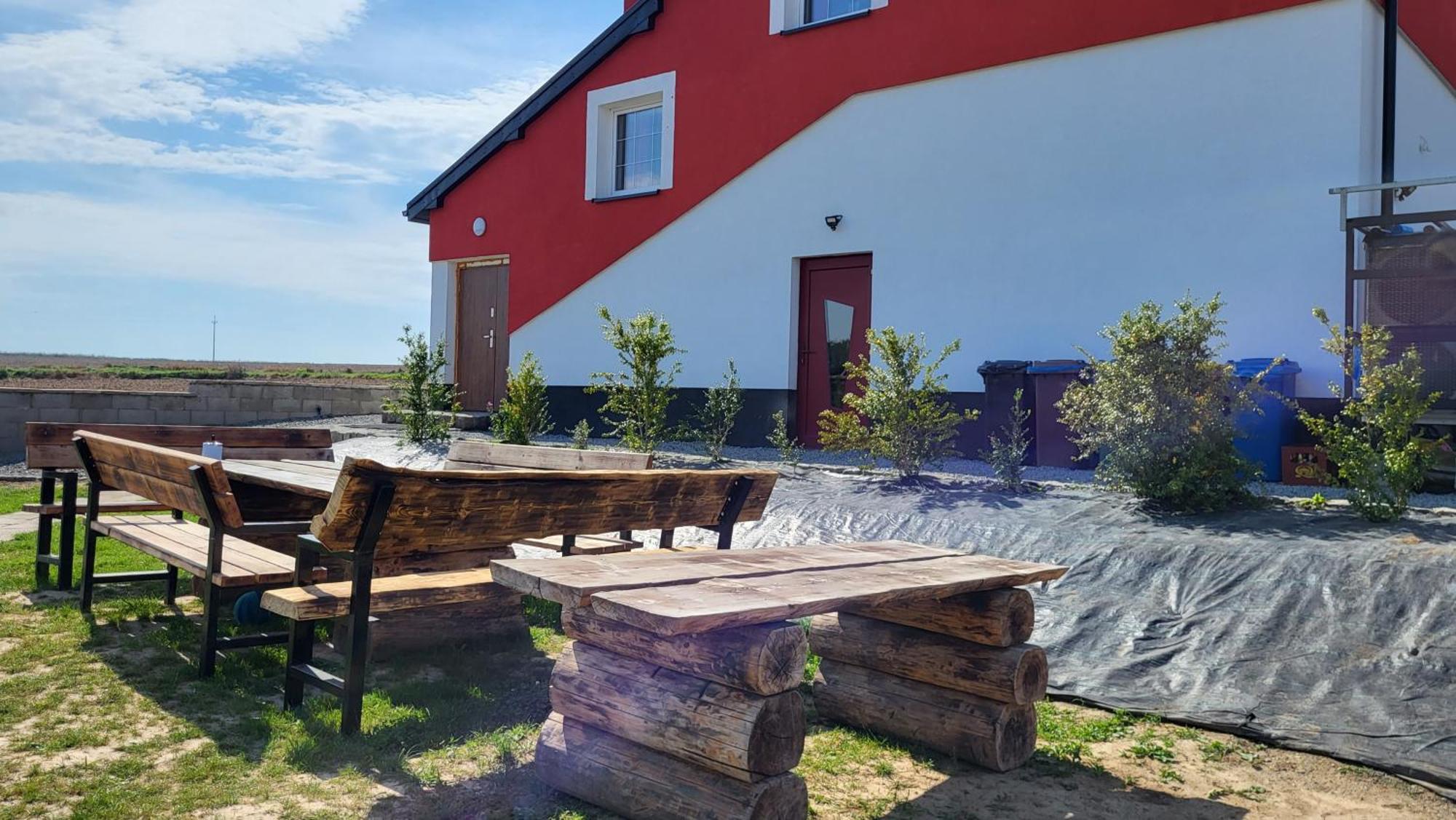 Apartamenty Czerwona Stodola Kłodzko Esterno foto