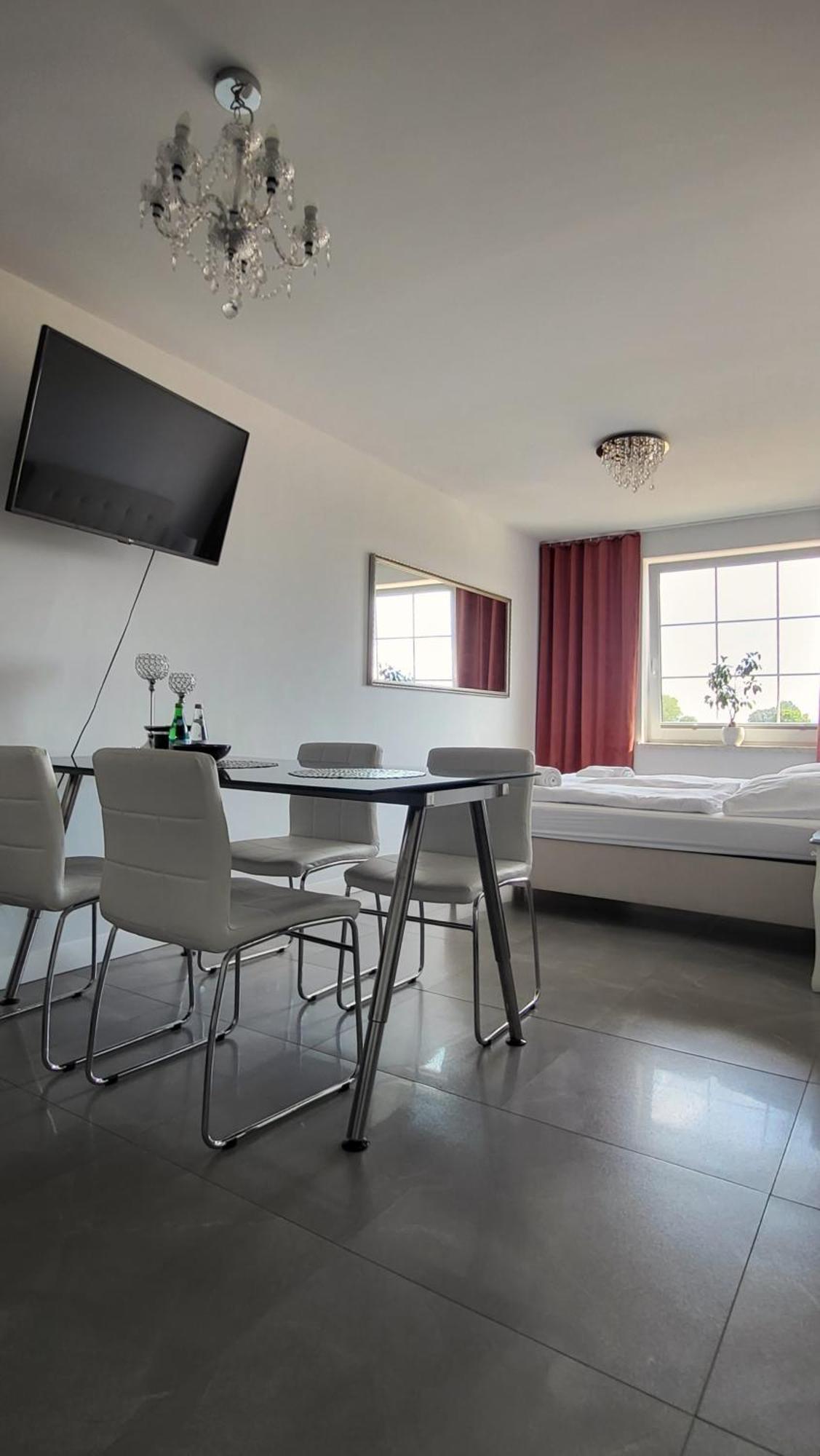 Apartamenty Czerwona Stodola Kłodzko Esterno foto