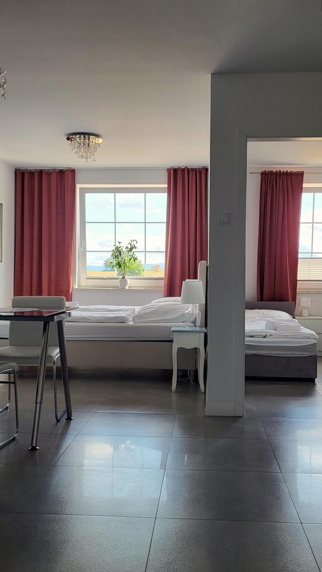 Apartamenty Czerwona Stodola Kłodzko Esterno foto